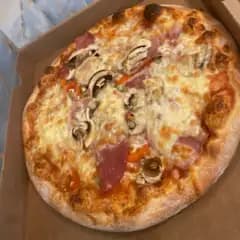 Pizza quattro stagioni